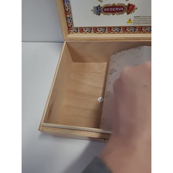 La Aroma De Cuba Reserva Nicaragua Cigar Box Wooden EMPTY - Picture 7 of 15
